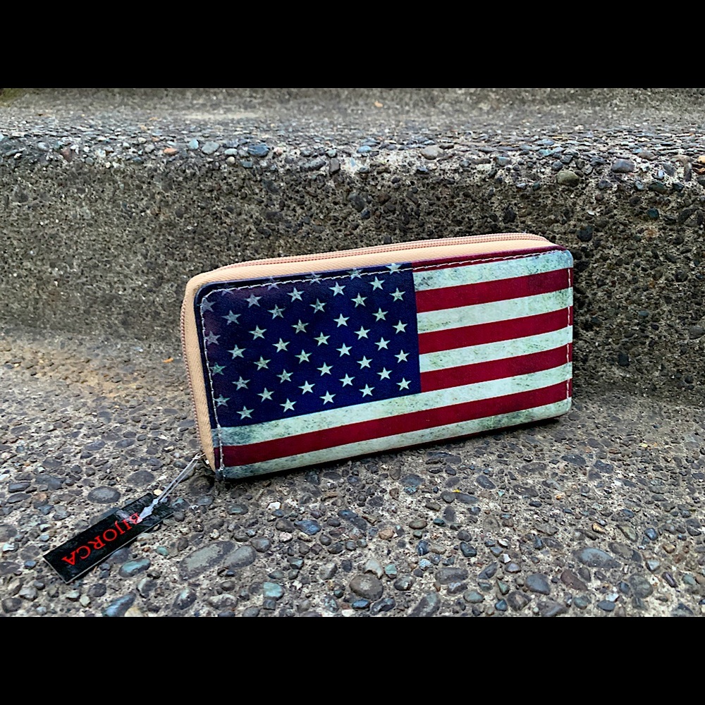 Bijorca Bags American Flag Wallet NWT